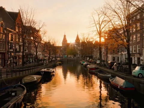 Magic Tales in Amsterdam ✨ So I got to experience the festive season in the city