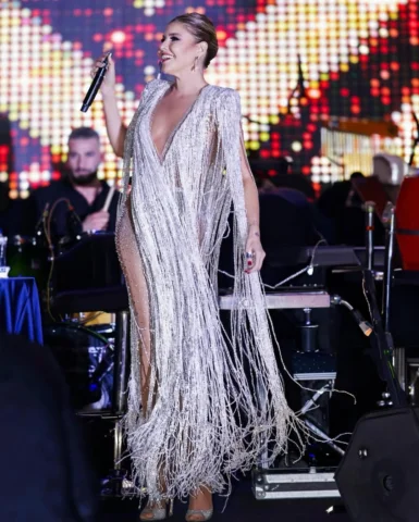 ✨✨✨