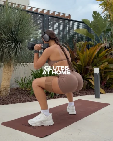 GLUTES CIRCUIT
 🍑 Don’t miss it!!! 

This at-home glutes workout hits everythin