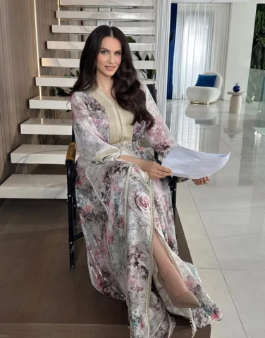 ⁨	⁨	Coming soon 🎬 كيف جيتكم  القفطان المغربي اصيل ❤️⁩