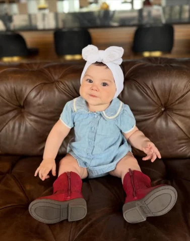 Eva Victoria 💘 mi otro angelito en la tierra ✨

Te amamos gracias por llegar a 