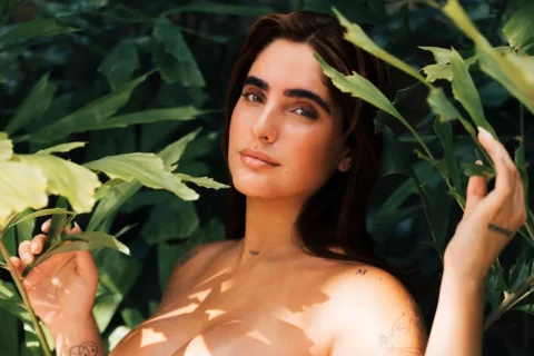 SELVIAN 

con amor, isabella ladera🥥