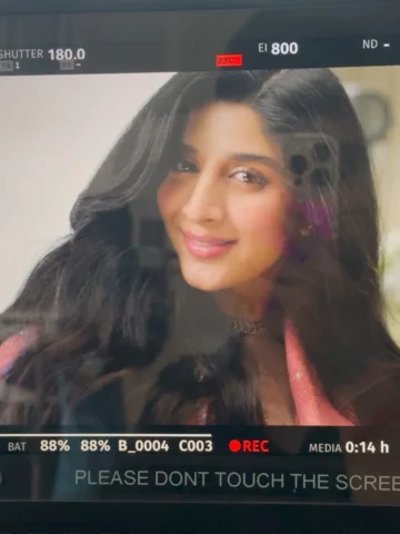 Me @ camera 🎥 “are we an item?” #Sunsilk 💕

96 hours in Bangkok