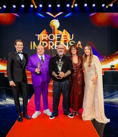 Que dia especial! Levar o troféu para casa com a família @masterchefbr é uma hon