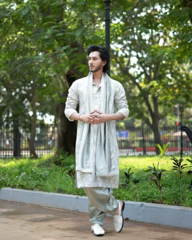 🤍 Eid Mubarak 🤍 
.
📸: @rohit__photography____