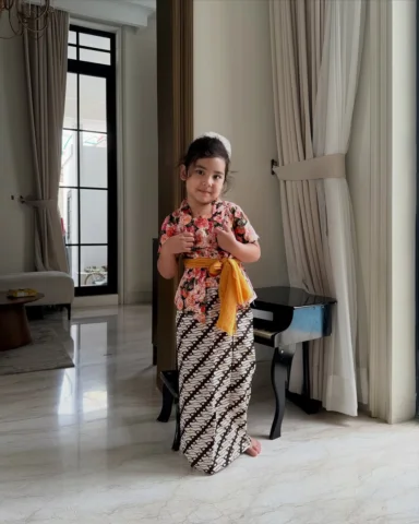 Dari muda berolahraga dan berkarya. Rispek untuk Kartini masa kini.❤️🥰