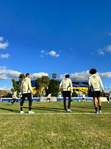 O treino de hoje é na Casa Amarilla, CT do Boca Juniors! 🐳