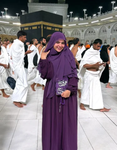 "أمنية وتحققت.. الحمد لله ، الحمدلله علي نعمة العمره ". 🕋💜