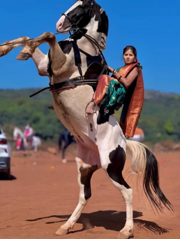 ज्यांच्या स्पर्शाने पवित्र झाली ही माती, ज्यांच्या नावाने फुगते गर्वाने आमची छात