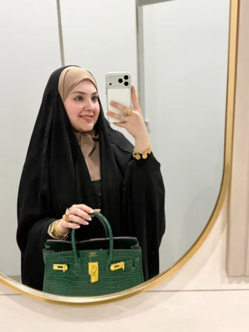 بنات تلبسون عباية راس ؟ 🙇🏻‍♀️💕