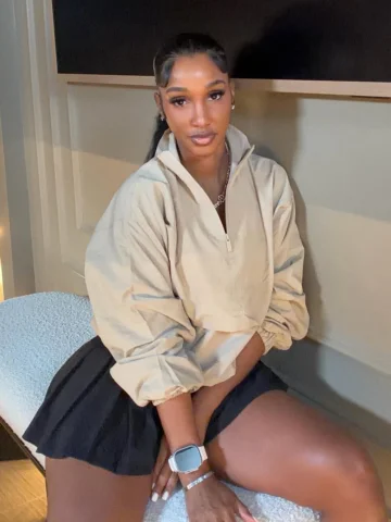 Relaxed, but never regular 😉 
outfit: @fashionnova