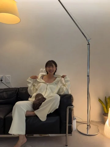 요즘 분 단위로 쪼개어 살고 있지만 
I love being lazy 

@lazyz.official