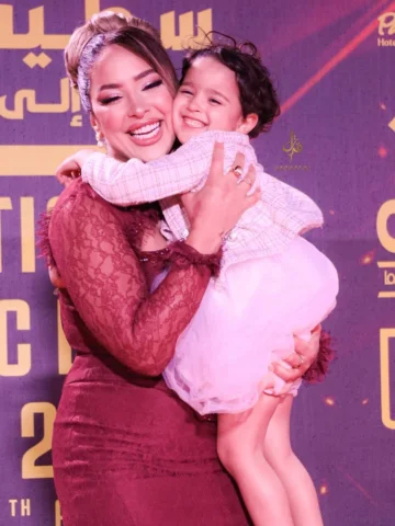 اول خطوة في طريقي إلى تحقيق حلمي و اول خطوة في طريقي إلى عالم المسرح و السينما �