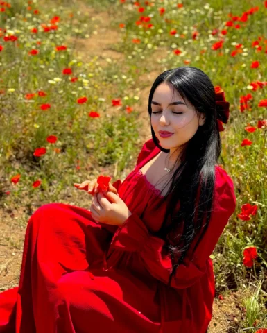 اختارومعايا الصورة لحبيتو؟/1/2/3/4/5/6/7🌹🌝
بلادنا ماشاء الله طلقات زينها 🇲🇦�