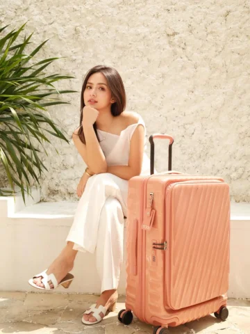 packed with memories, not just clothes 

@tumitravel @mapfashion #TUMI #TUMI19De