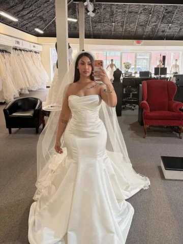 welp… “RING” coming soon
(and no this is not the dress)