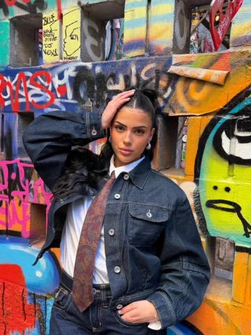 tenía que sacaros un post de este día, que guapita❤️