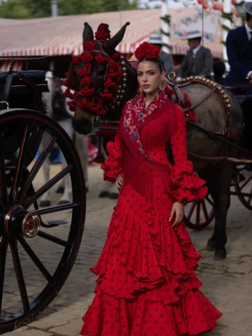 publi.Día dos en la feria y no puedo estar más a gusto. Que guapa me siento y qu