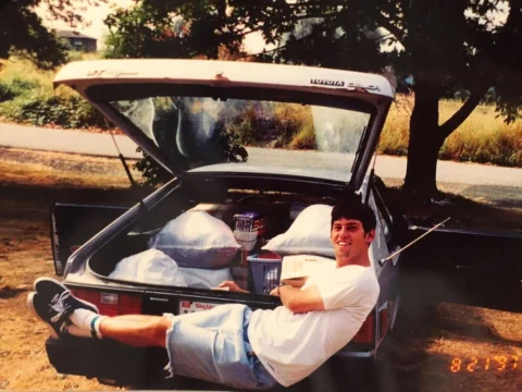 At 25, I was broke, working a job I hated, and had zero idea what to build.

The