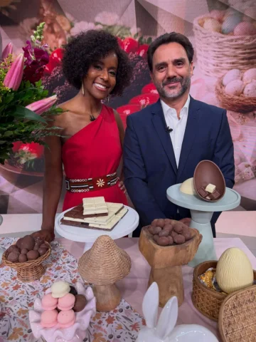 Feliz Páscoa a todos. O Fantástico está no ar! 📺