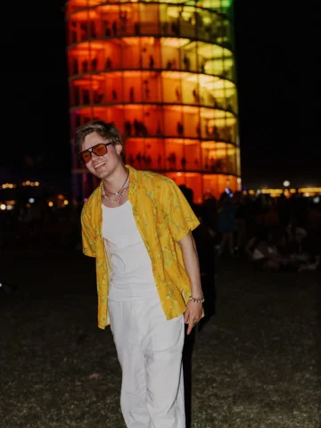 Yes I went to bieberchella and yes my feet are still sore hehe
-
HUGE shoutout t