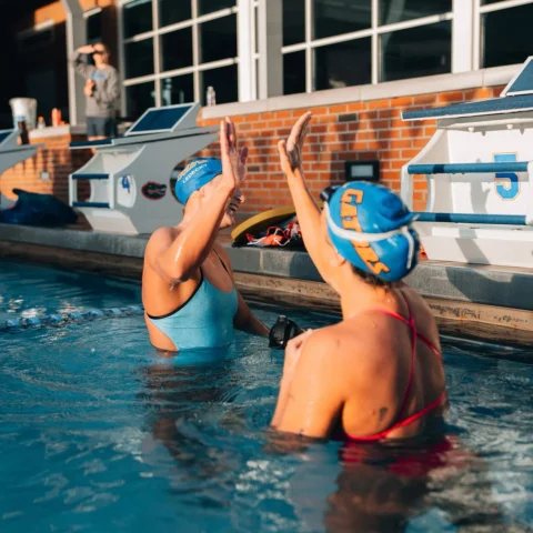 Beisel missed @gatorsswimdv Mondays so much that she came back for more and *cho