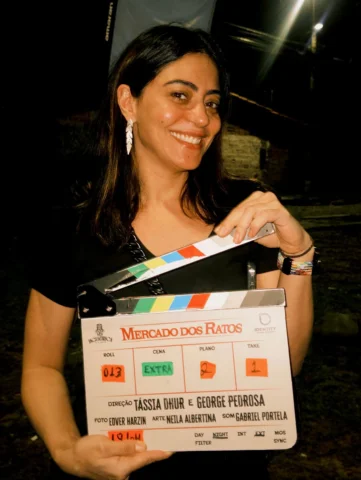 Ah, finalmente!!! 

Vou falar sobre o filme “Mercado dos Ratos”, um longa de fic