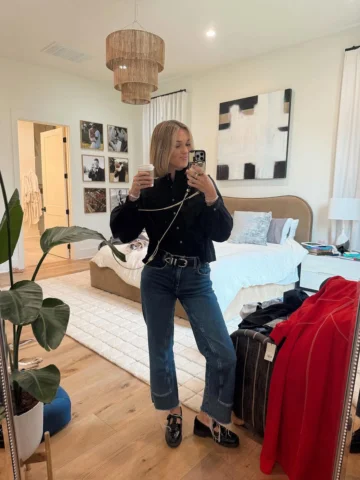 here to remind you while you scroll that pulling together outfits is much easier