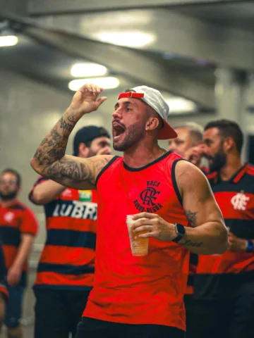 Noite de copa ❤️🖤✊🏻

Pelo penta 🙏🏻👊🏻