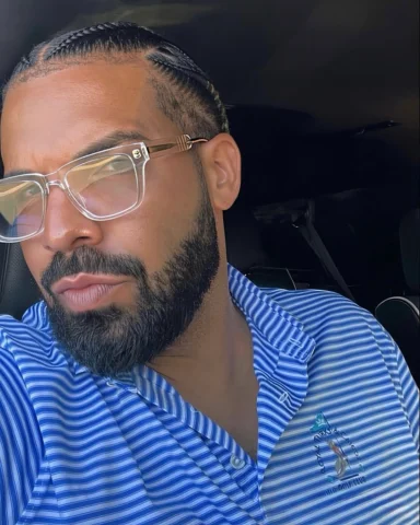 🧊🤫

#drake