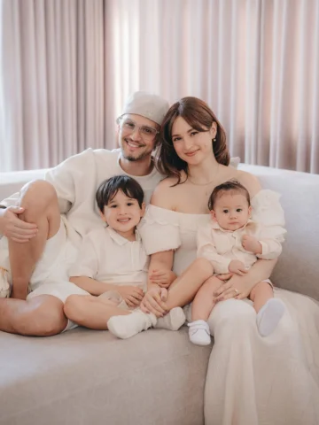 8 years married! And we’re updating our photo frames. 🥰

Thank you, Lord, for b