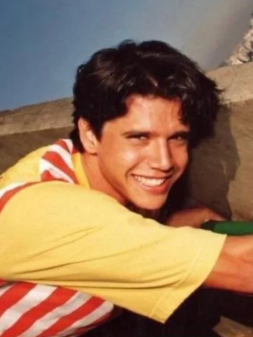 O tempo voa… e a gente só percebe quando olha pra trás.

São mais de 30 anos de 