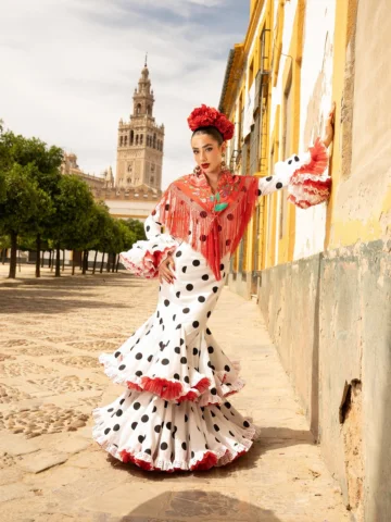 Último traje de este año y como siempre, mi favorito al rojo ❤️💃🏼

Bajé el fin