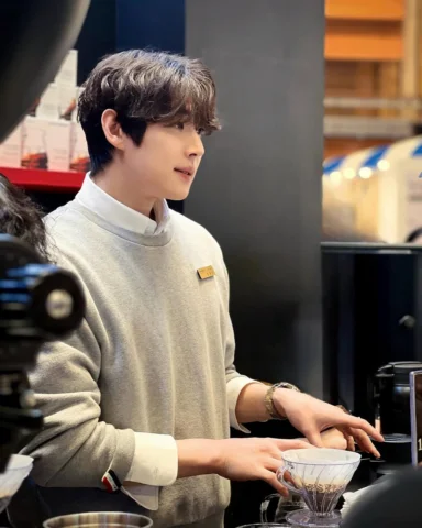 밝게 인사해주신 분들 덕분에 좋은 에너지와 영감 가득 안고 돌아왔습니다❤️
- from 2025 Cafe Show