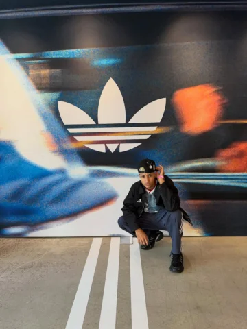 ;) w adidas