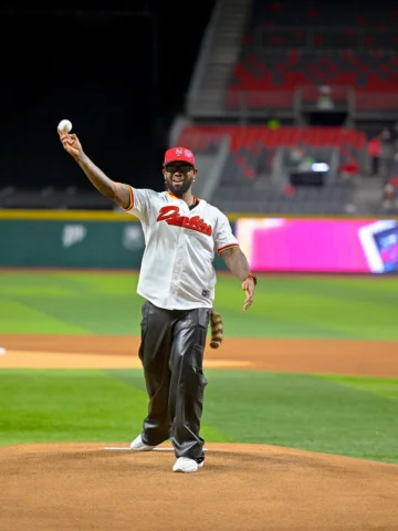 Un gran honor recibir a una estrella de la pelota. @lamelaza_7 ❤️🇩🇴 Bienvenido