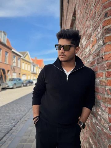 Happy Sunday 🖤

#themridul #mridul #belgium #europe