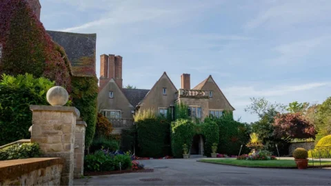 Swap the ordinary boardroom for fresh air, fine dining and a touch of countrysid