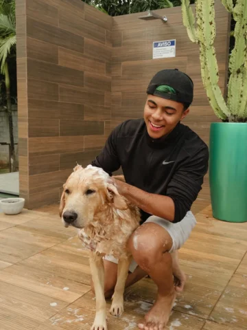 Sábado dia de banho 😂🐶🫧