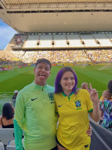 TBT pra ajudar meu gatinho a ir pra Copa do Mundo 🤍✨

Já postaram a foto de voc
