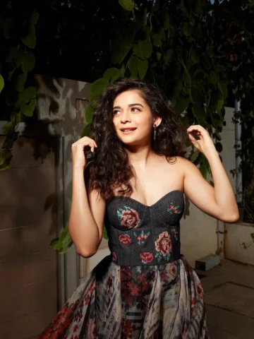 🧚🏻‍♀️✨

📸 @shivamguptax15 
Styled by @shreejarajgopal 
Assisted by @dhwanii.j