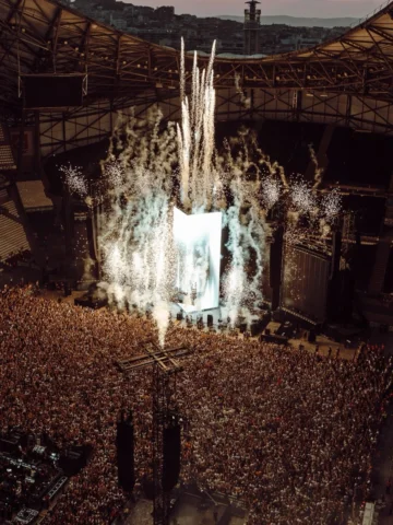 J-50 avant le Monolith Tour au @stadefrance 🏟️

L’année dernière, je commençais