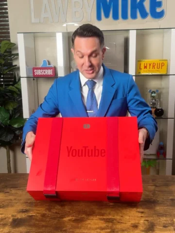 Thank you @youtube for the amazing gift! Maybe I should wear this jacket to cour