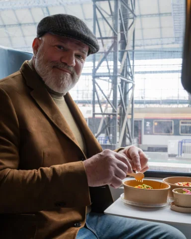 Dernier appel avant votre montée à bord, pour les gourmands uniquement 🚆

📸 @c