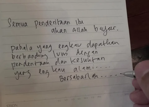إِنَّمَا يُوَفَّى ٱلصَّٰبِرُونَ أَجْرَهُم بِغَيْرِ حِسَابٍ
..
Sesungguhnya hanya
