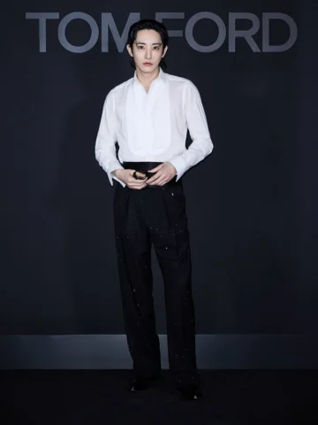 @tomford @tomfordbeauty 

🖤

@h.a 
@leesoohyuk 
@xxxibgdrgn

@TOMFORD
#TFBLACKO
