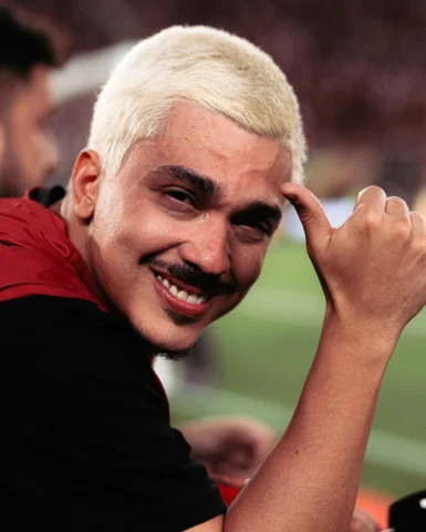 Dia mais feliz da minha vida. Não tem nada melhor do que ser Flamengo. Obrigado 