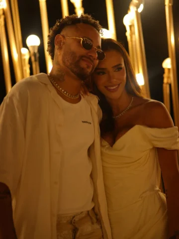 Parabéns linda @brunabiancardi 
Que seja um ciclo repleto de muita felicidade… 

