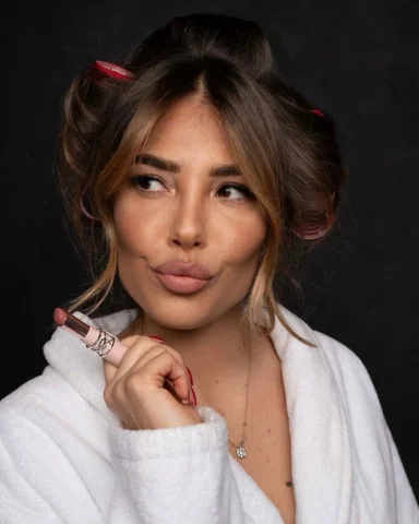 #ADV
Lip combo preferita ? Tutte , tutte @yslbeauty ovviamente 💋
#ysllovenude #