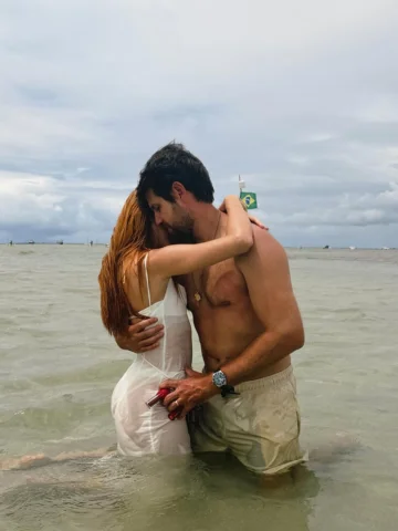 🌥️